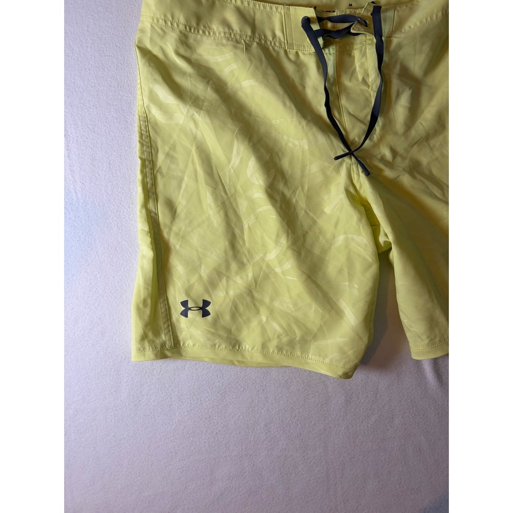 Under Armour Mens 36 HeatGear Board Shorts Lime Yellow Wave Pattern Swim Trunks